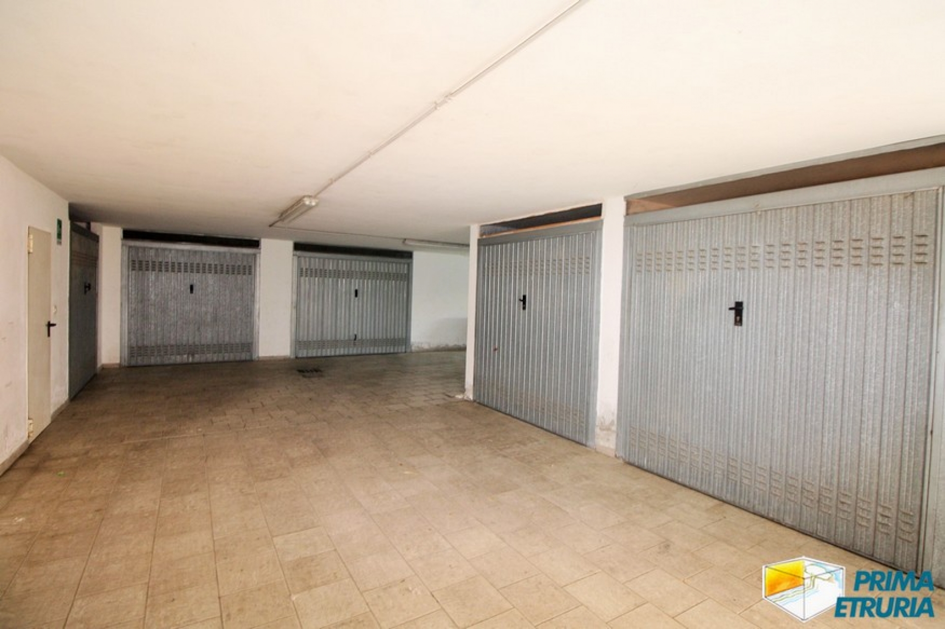 - ROSELLE - VENDESI TRILOCALE CON GARAGE