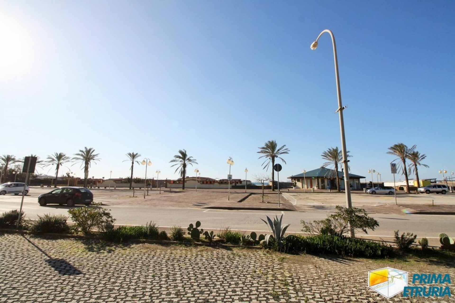 BILOCALE VISTA MARE - ZONA ROSMARINA -