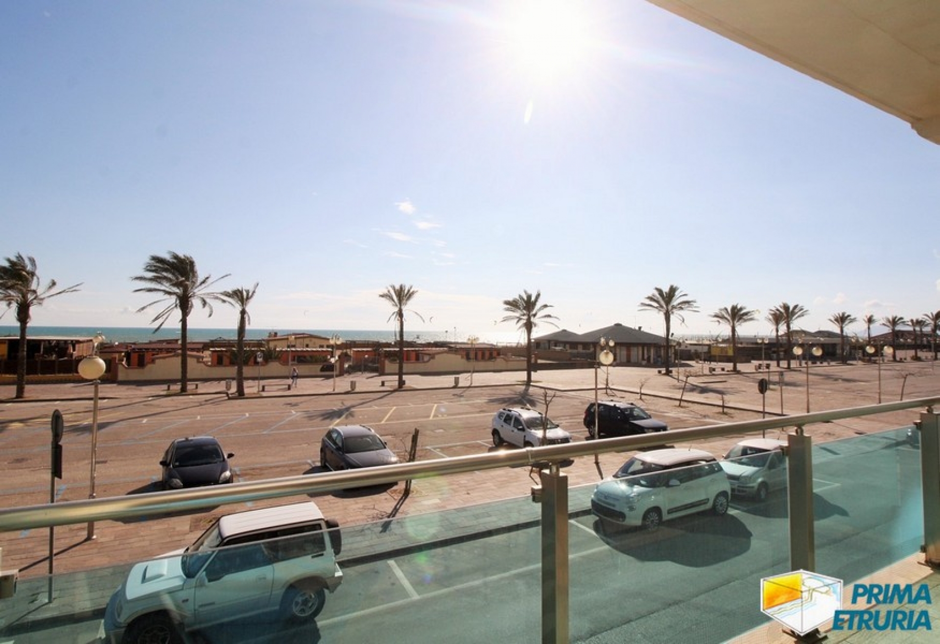 BELLISSIMO MONOLOCALE CON FANTASTICA VISTA FRONTE MARE - ZONA ROSMARINA - 