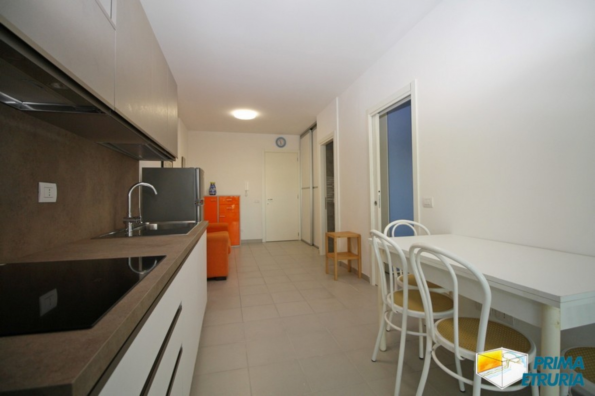 BILOCALE RISTRUTTURATO CON BELLISSIMA VISTA SUL MARE - ZONA ROSMARINA 