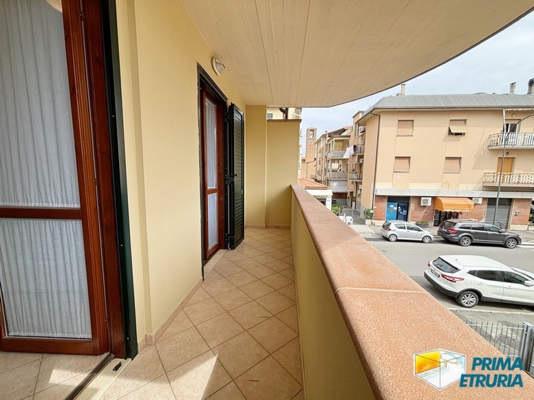 BELLISSIMO TRILOCALE SU DUE LIVELLI - ZONA CENTRO -
