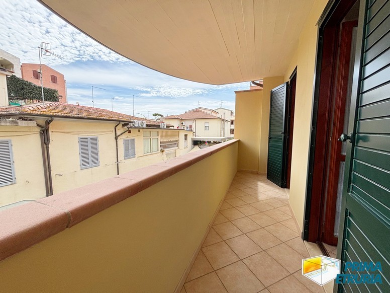 BELLISSIMO TRILOCALE SU DUE LIVELLI - ZONA CENTRO -