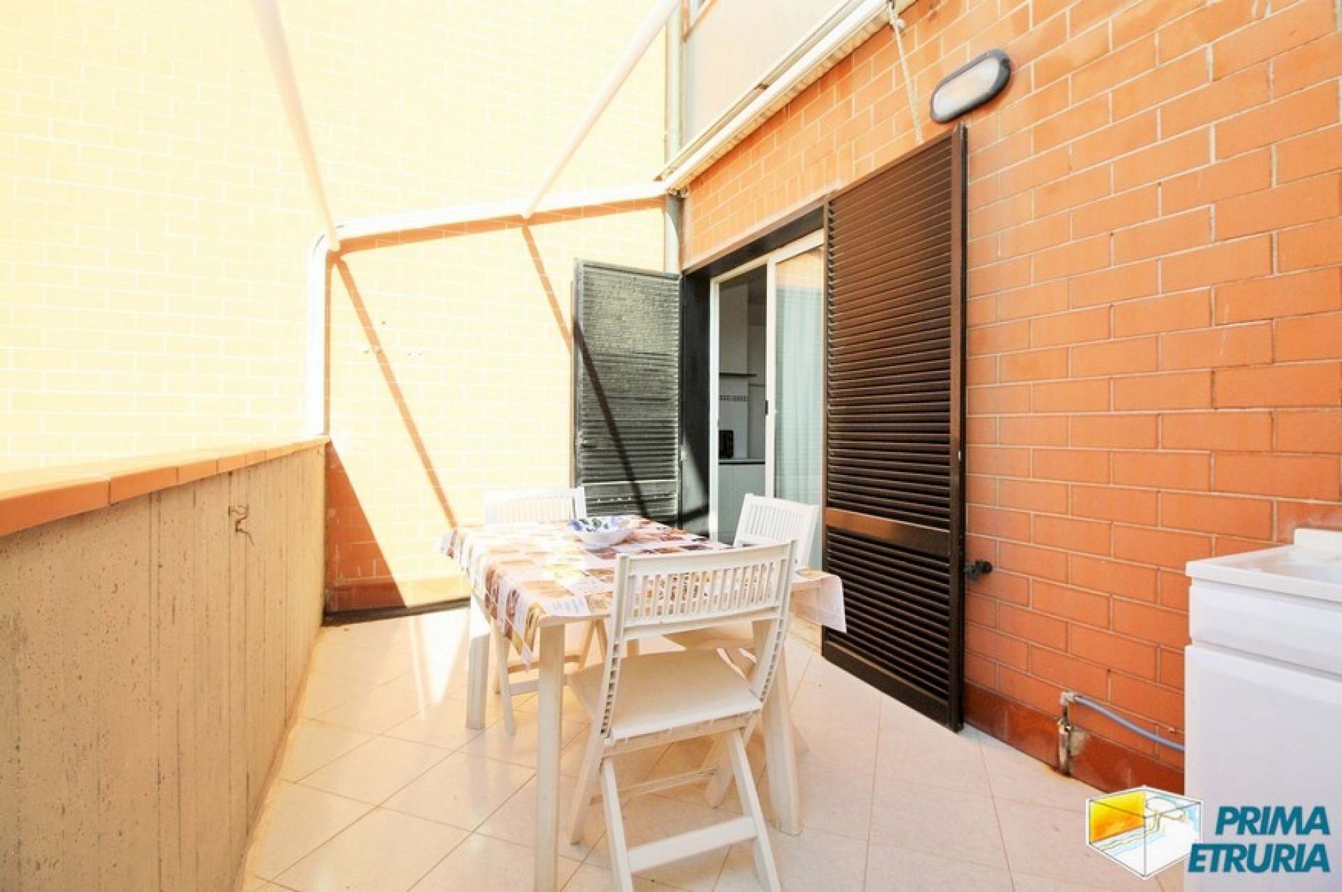 BILOCALE CON FANTASTICA VISTA FRONTE MARE - ZONA CENTRO -