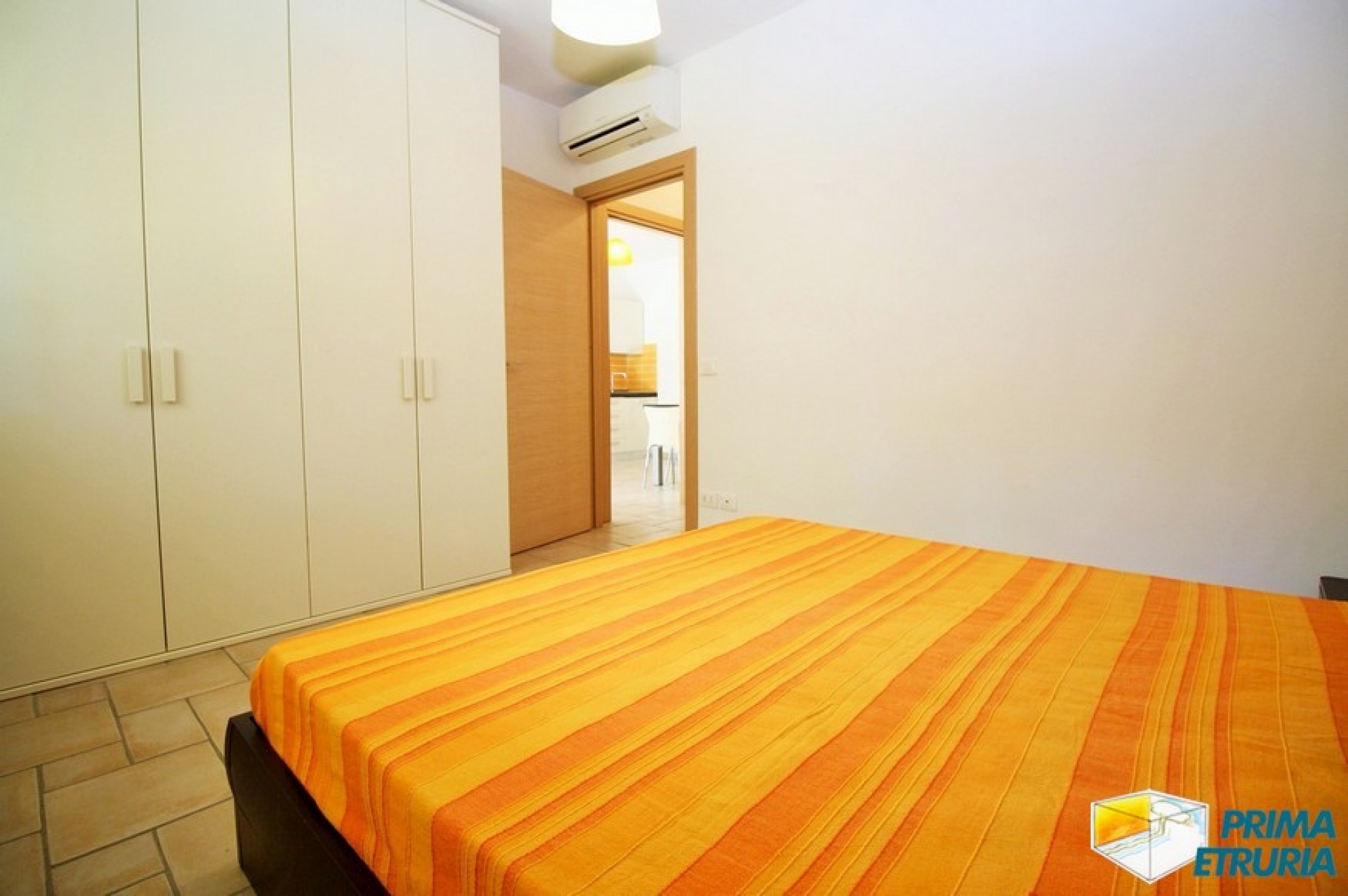 FANTASTICO BILOCALE CON AMPIA TERRAZZA - ZONA ROSMARINA -