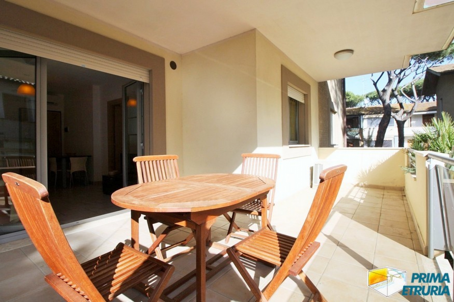 FANTASTICO BILOCALE CON AMPIA TERRAZZA - ZONA ROSMARINA -