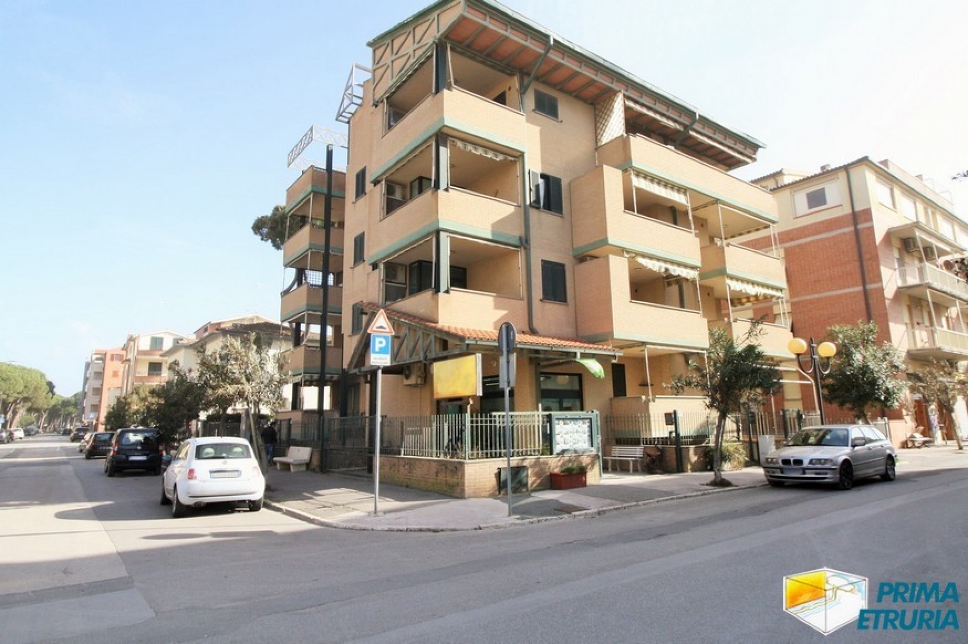 BELLISSIMO TRILOCALE VISTA MARE  - ZONA CENTRO -