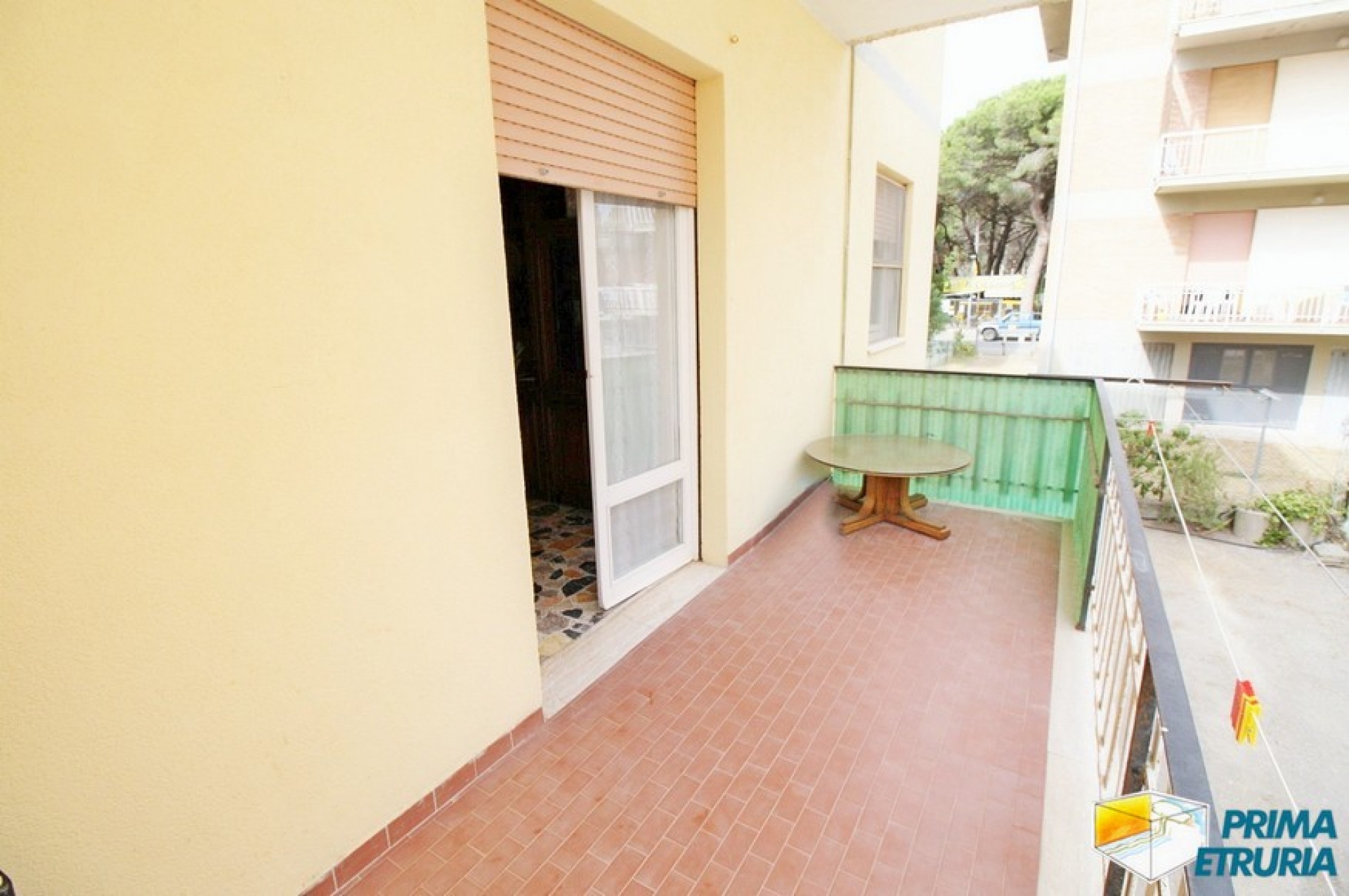 AMPIO QUATTRO VANI IN VIA SILVIO PELLICO - ZONA CENTRO -