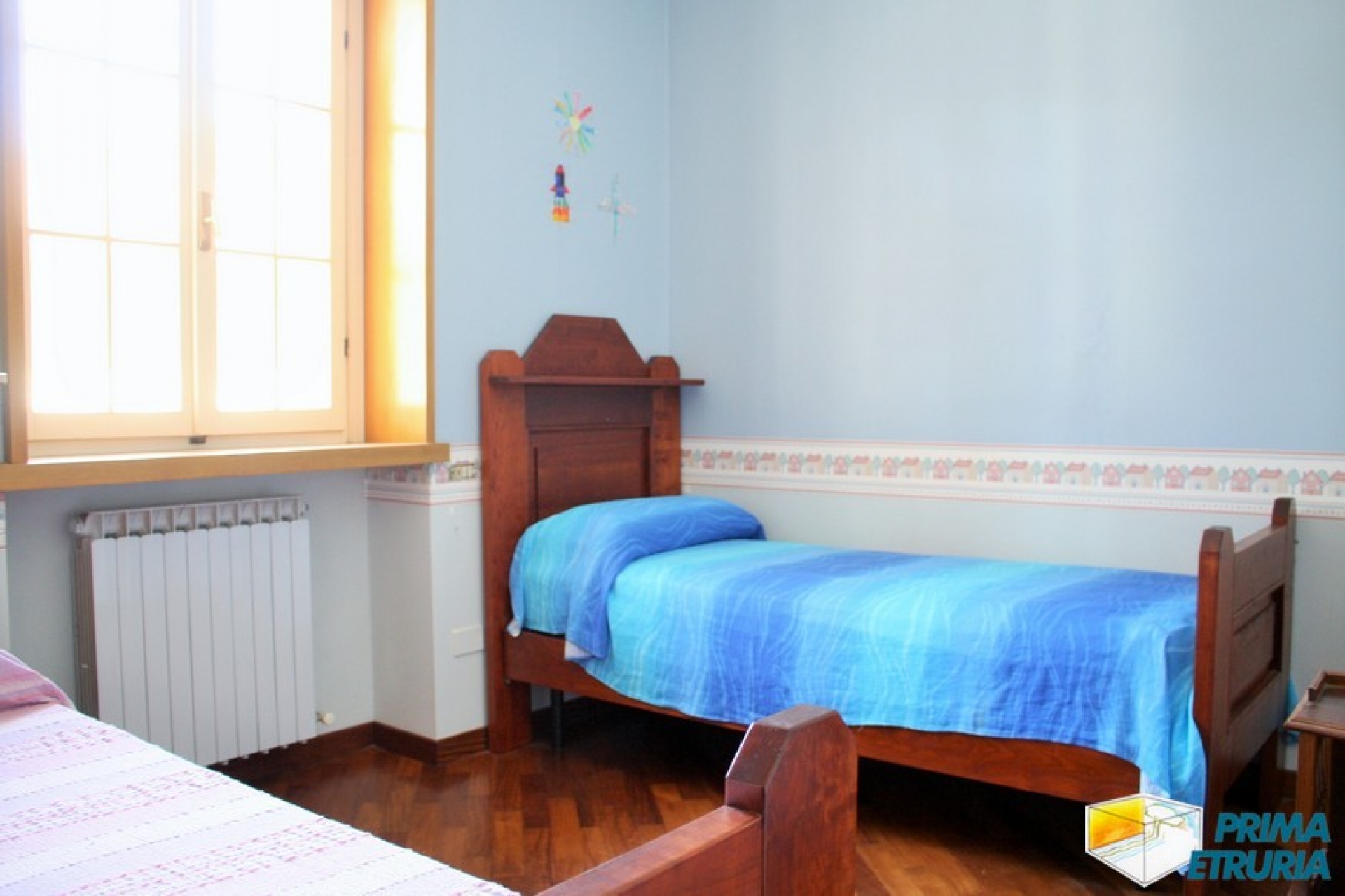 SPLENDIDA VILLA CON AMPIO GIARDINO - ZONA ROSMARINA -