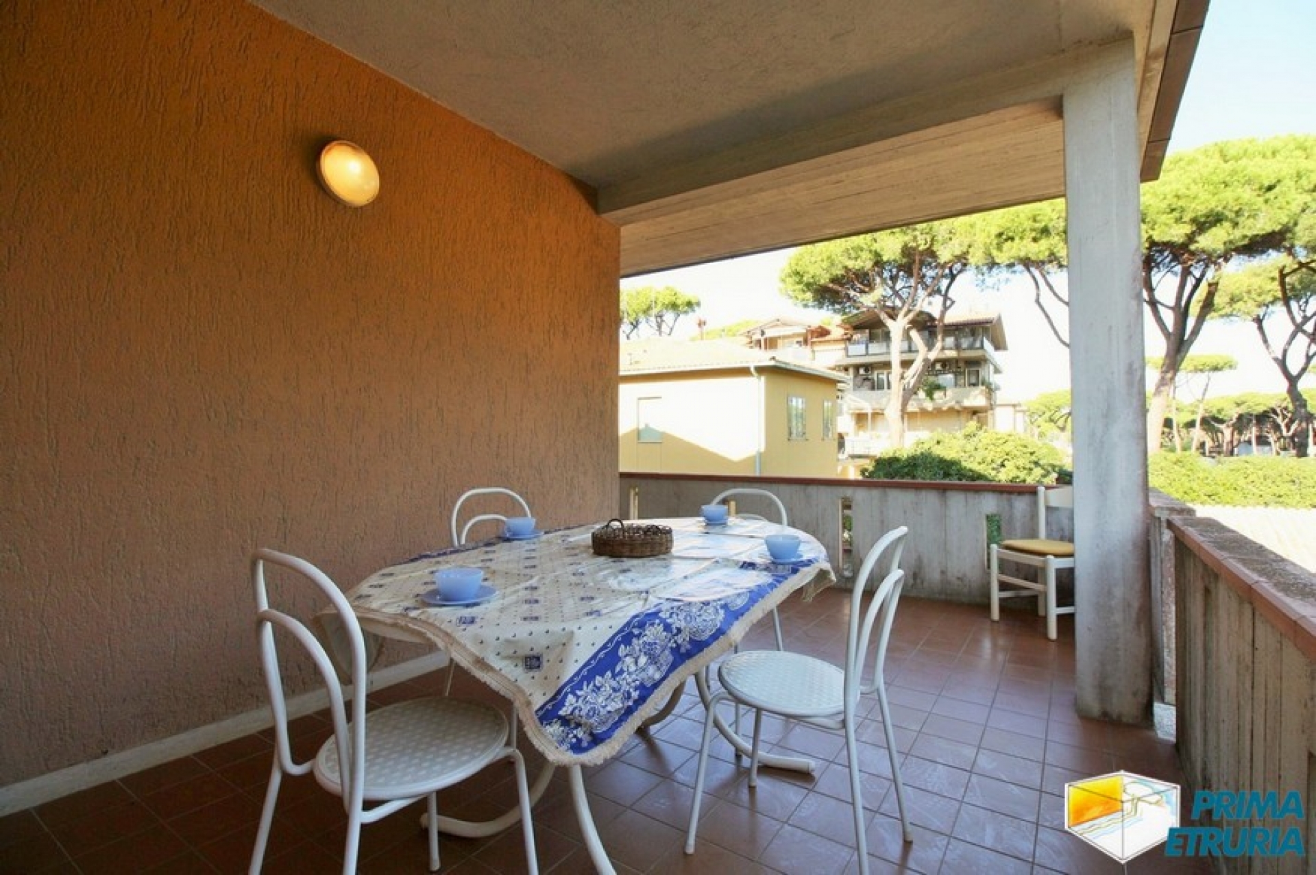 TRILOCALE CON POSTO AUTO- ZONA TOMBOLO -