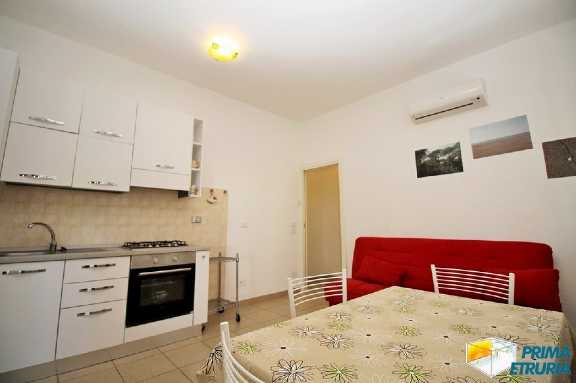COMODO BILOCALE A DUE PASSI DAL MARE - ZONA ROSMARINA -