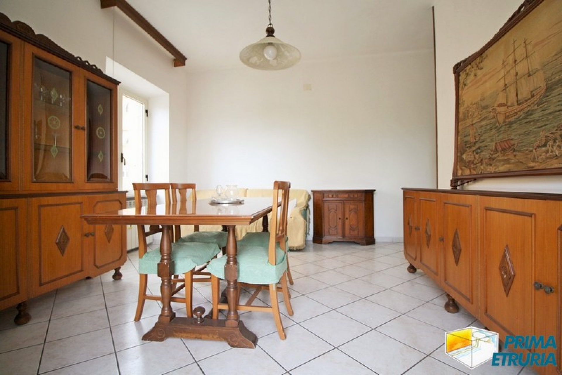 - GROSSETO - AMPIO TRILOCALE CON POSTO AUTO