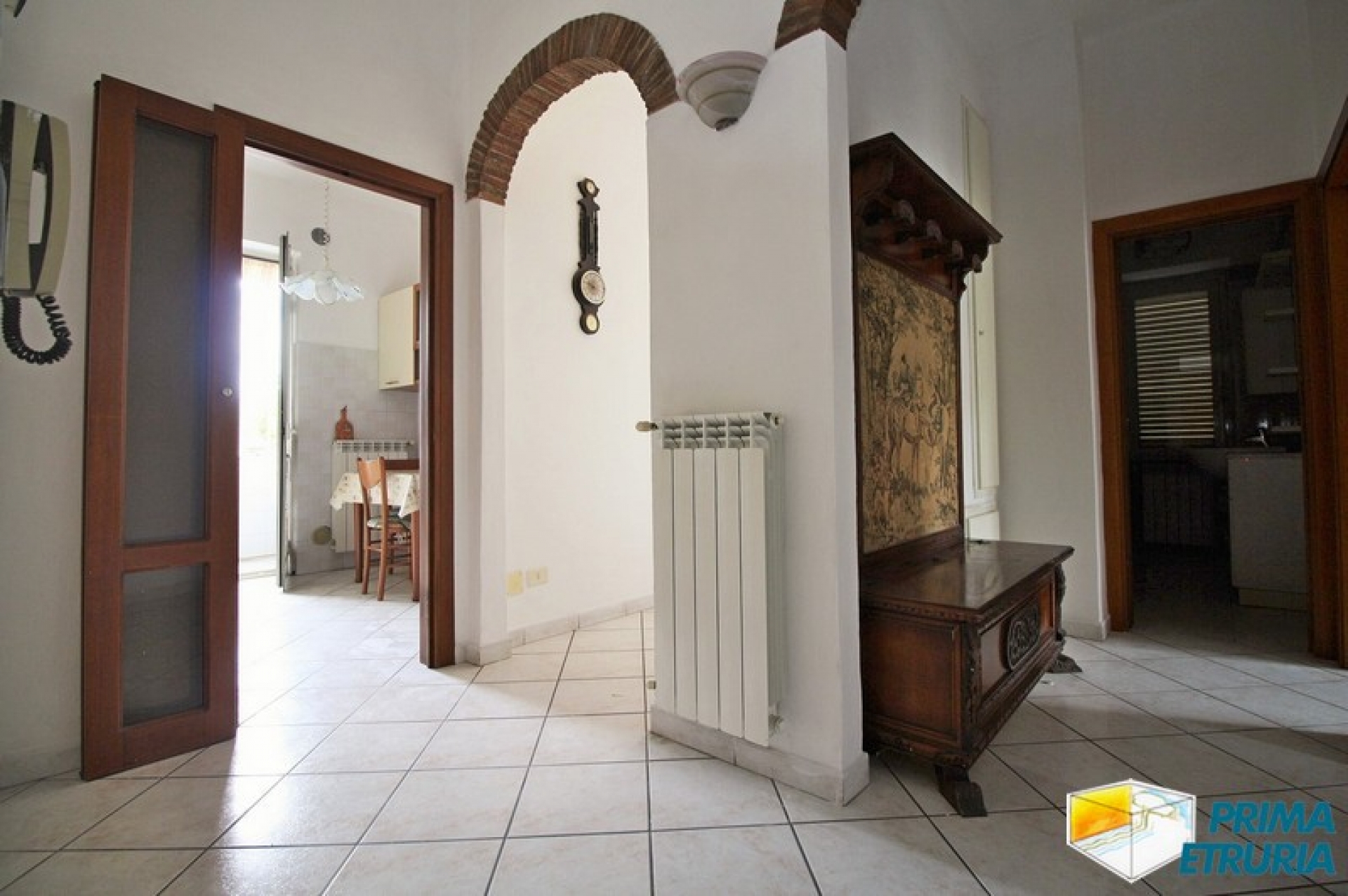 - GROSSETO - AMPIO TRILOCALE CON POSTO AUTO