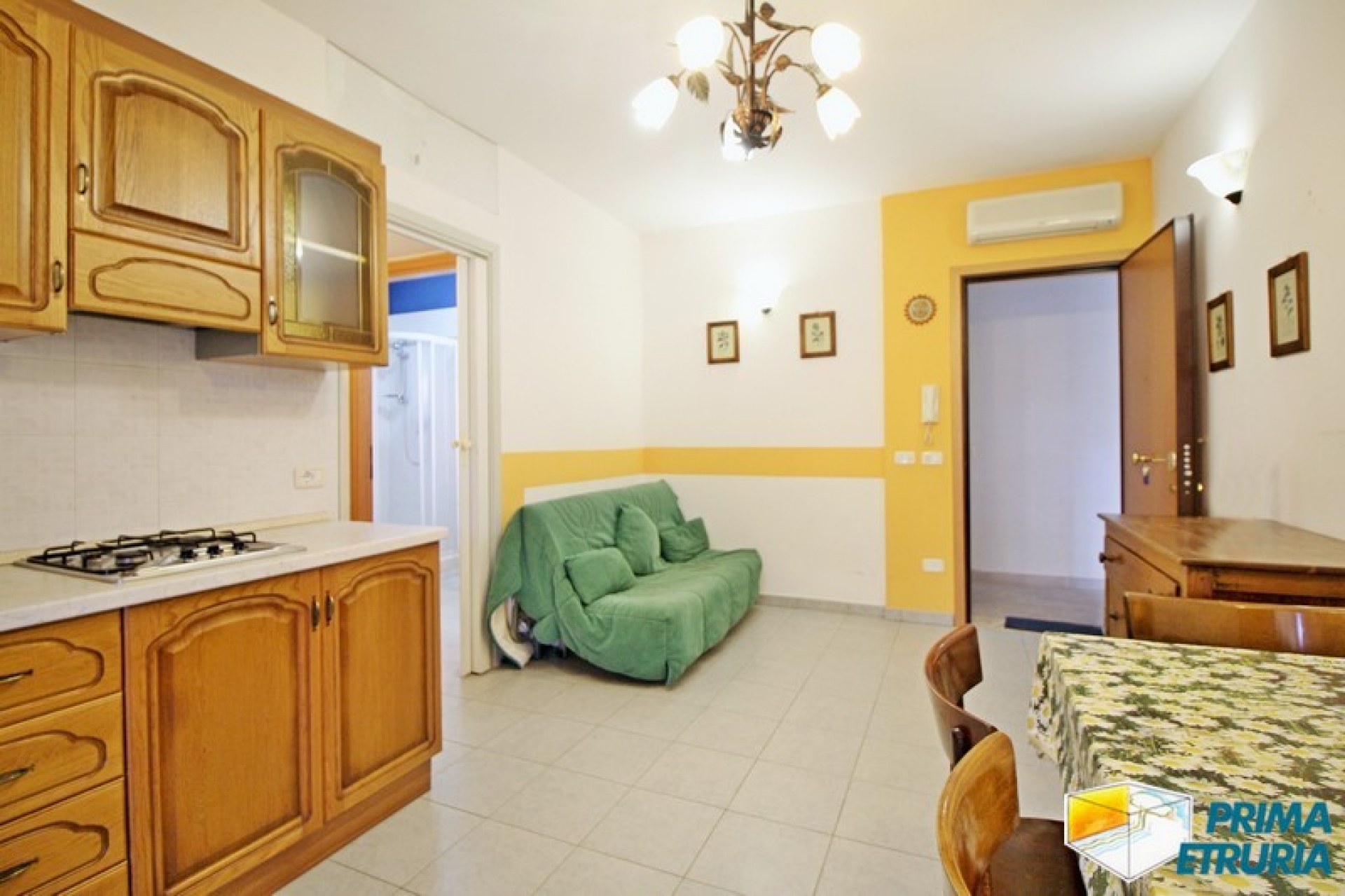 BILOCALE CON BELLISSIMA TERRAZZA ALL'INTERNO DELLA PINETA - ZONA ROSMARINA -