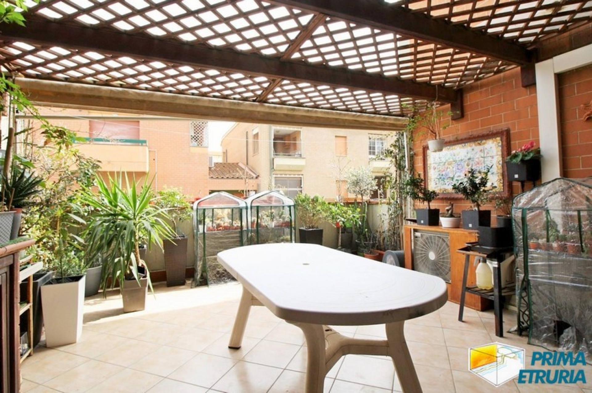 APPARTAMENO TRILOCALE CON BELLISSIMA TERRAZZA - ZONA CENTRO -