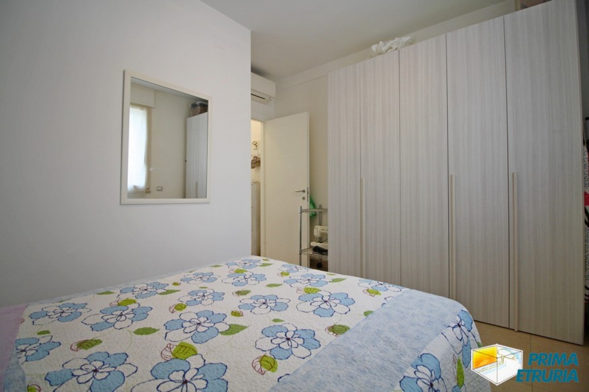 Esclusivo Trilocale Vista Mare a Marina di Grosseto: Eleganza e Comfort a Due Passi dalla Spiaggia - ZONA ROSMARINA -