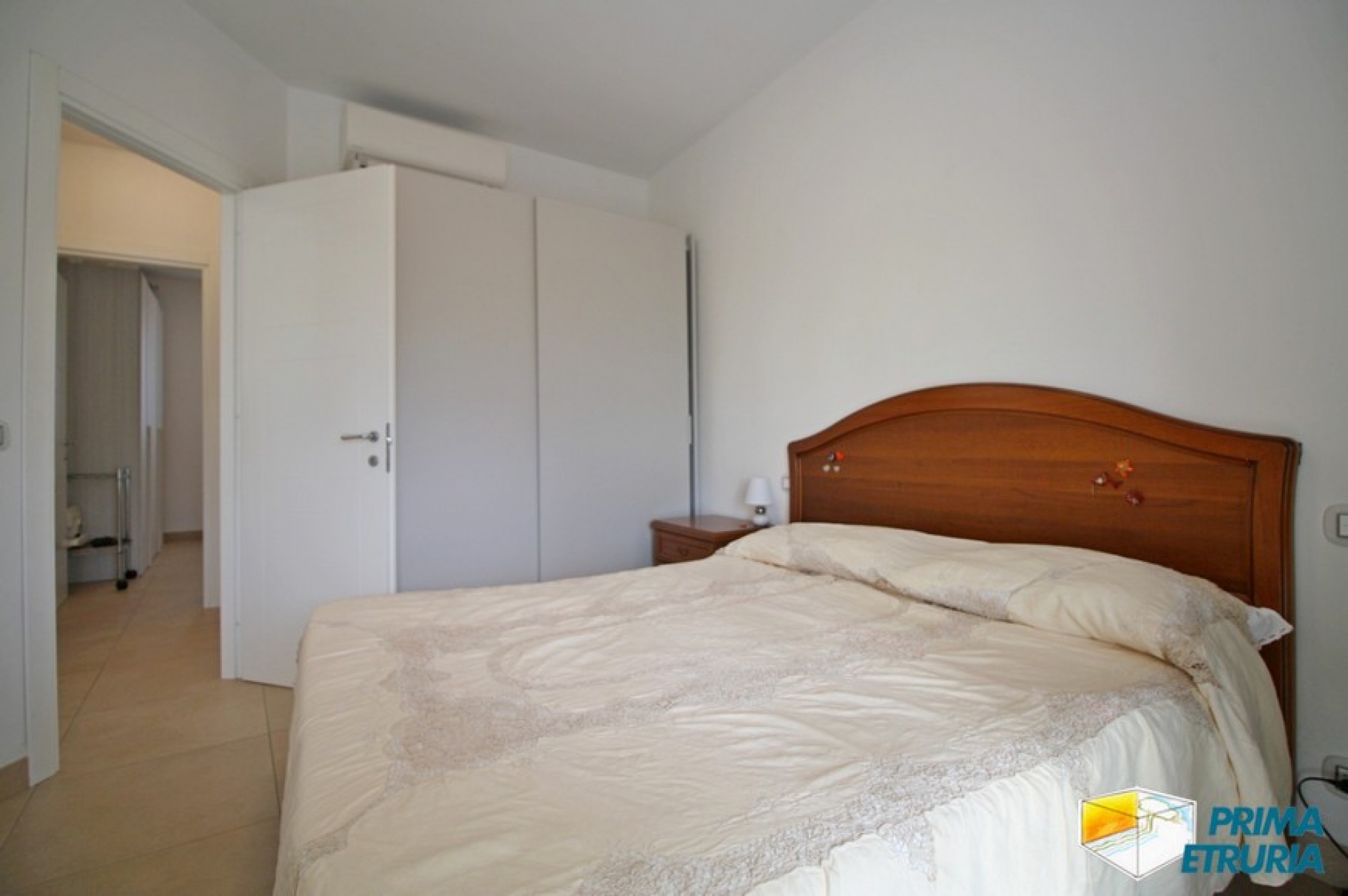 Esclusivo Trilocale Vista Mare a Marina di Grosseto: Eleganza e Comfort a Due Passi dalla Spiaggia - ZONA ROSMARINA -