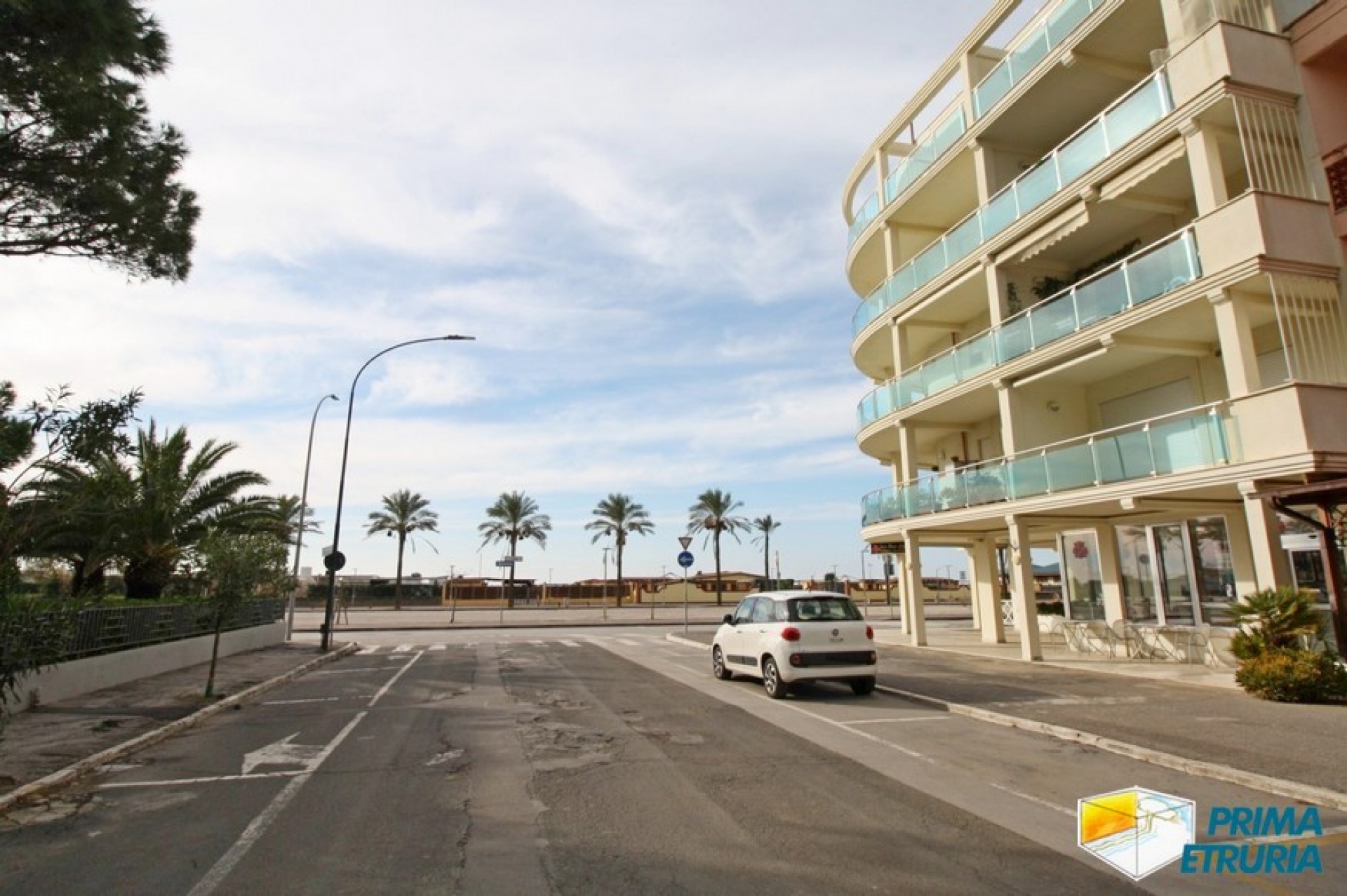 Esclusivo Trilocale Vista Mare a Marina di Grosseto: Eleganza e Comfort a Due Passi dalla Spiaggia - ZONA ROSMARINA -