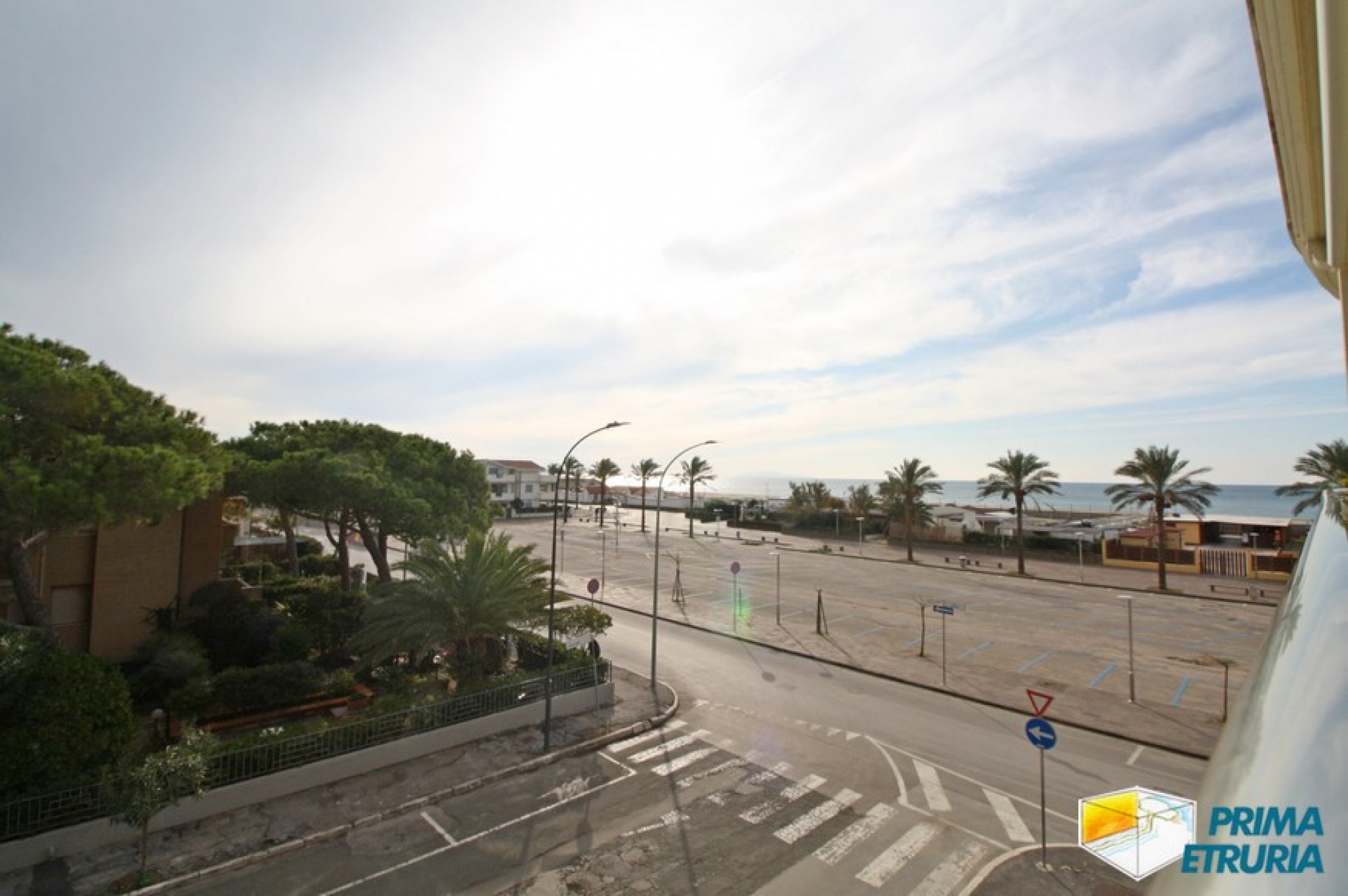 Esclusivo Trilocale Vista Mare a Marina di Grosseto: Eleganza e Comfort a Due Passi dalla Spiaggia - ZONA ROSMARINA -