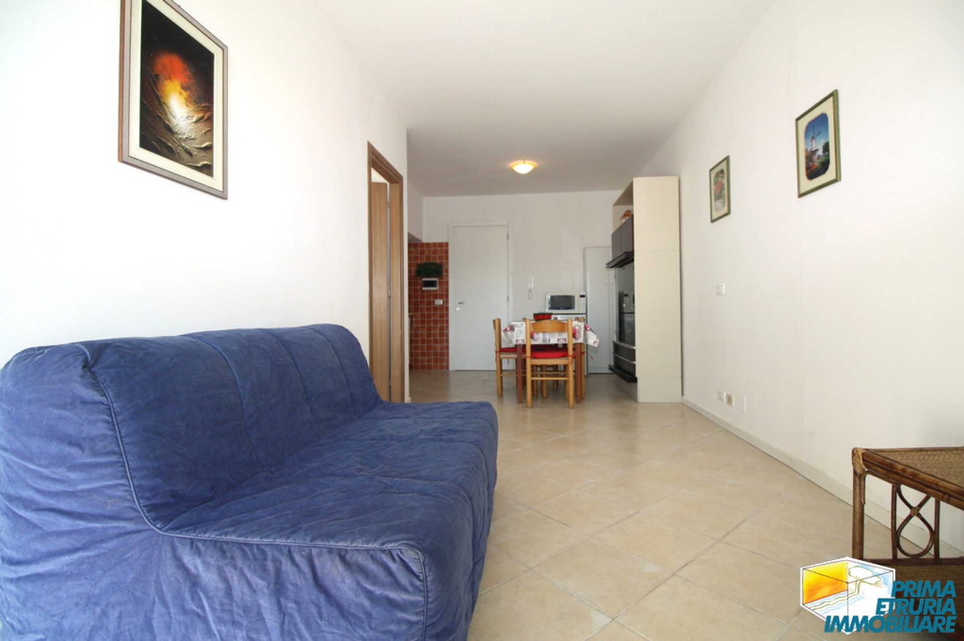 BILOCALE RISTRUTTURATO CON BELLISSIMA VISTA SUL MARE - ZONA ROSMARINA 