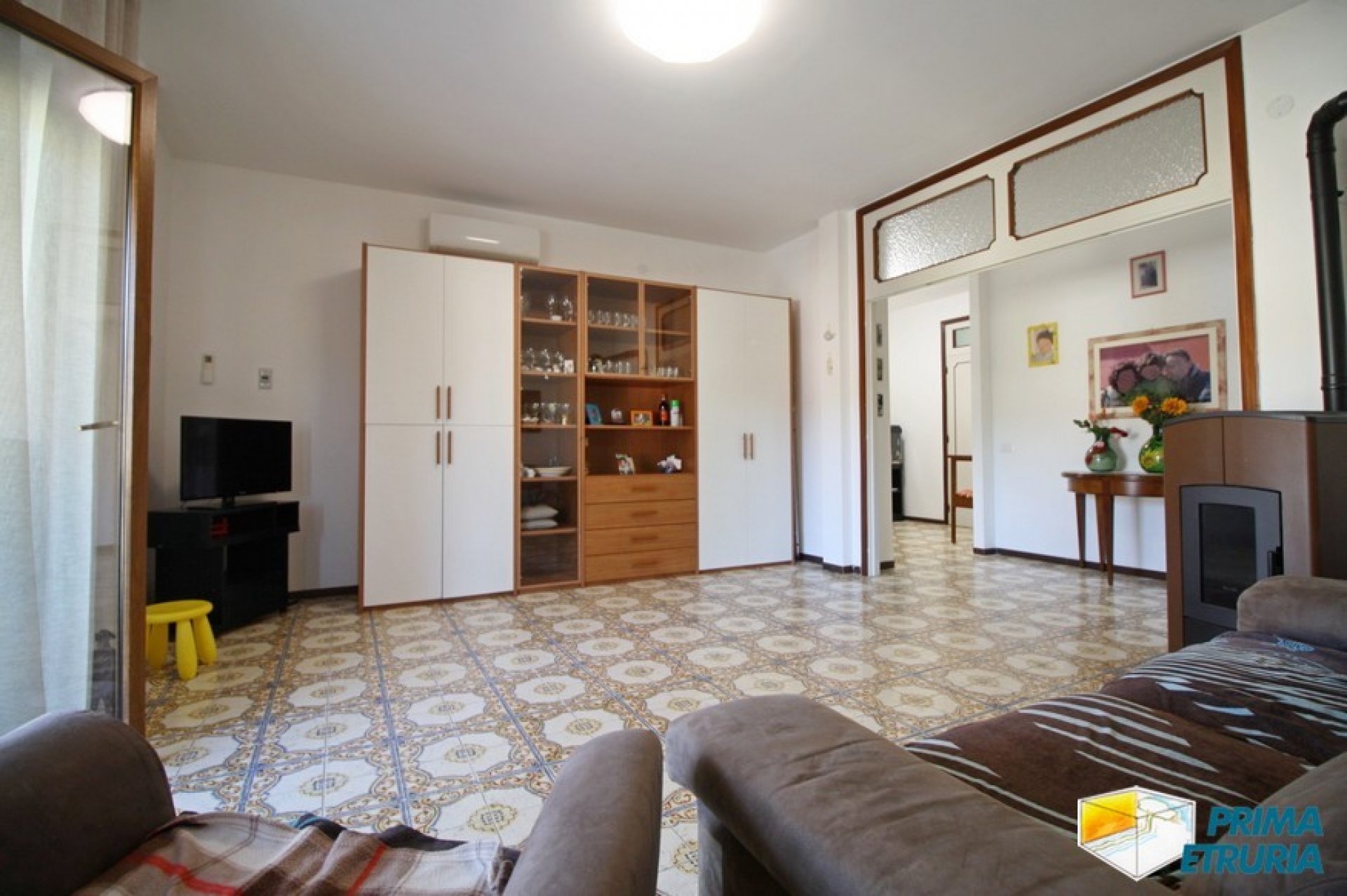 AMPIO TRILOCALE CON GARAGE E POSTO AUTO - ZONA CENTRO -