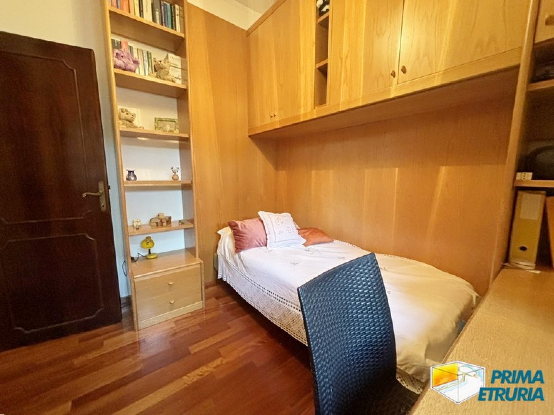 Eleganza e Comfort: Villa Trifamiliare Vicino alla Spiaggia - ZONA ROSMARINA -
