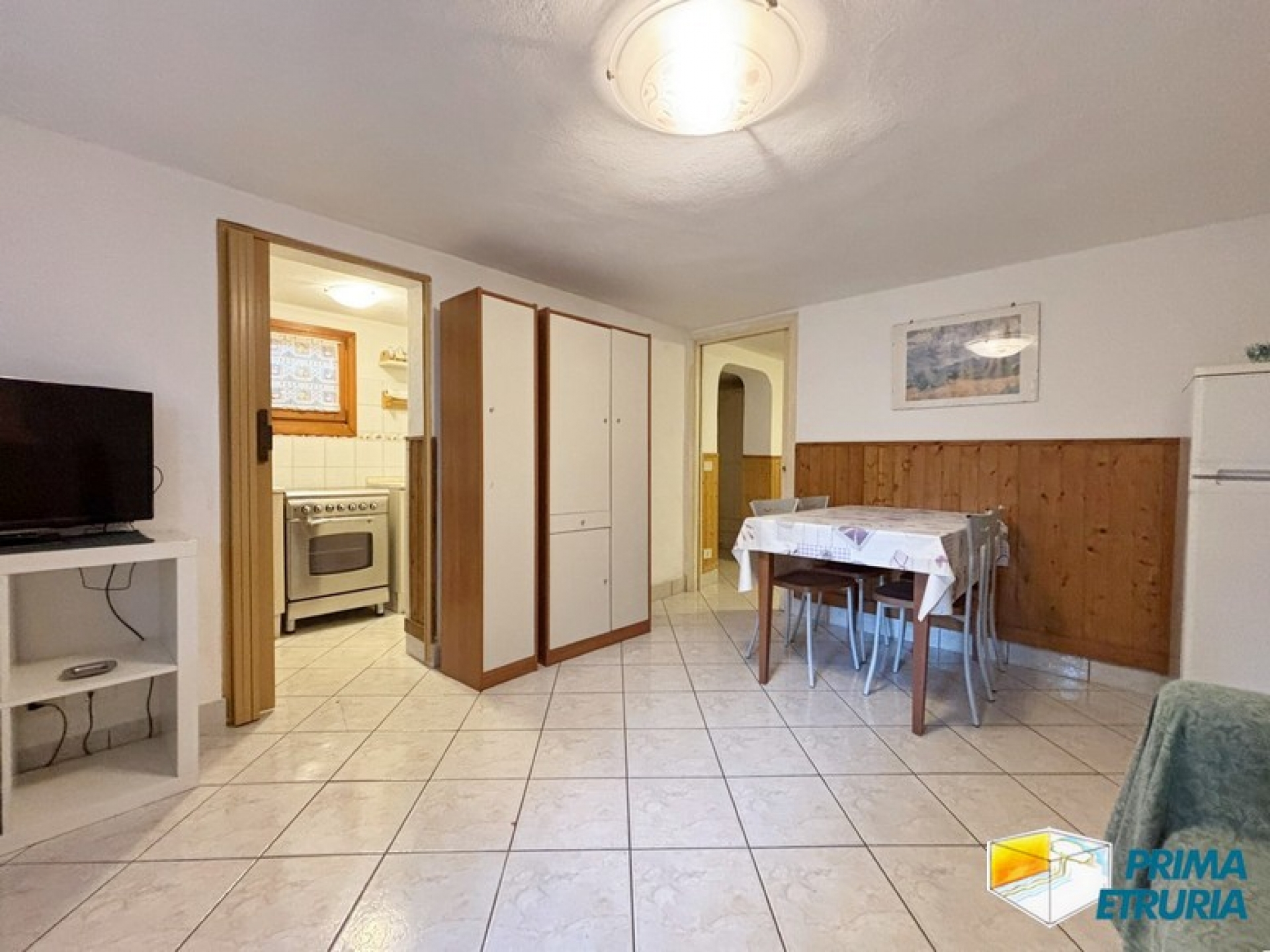 Eleganza e Comfort: Villa Trifamiliare Vicino alla Spiaggia - ZONA ROSMARINA -