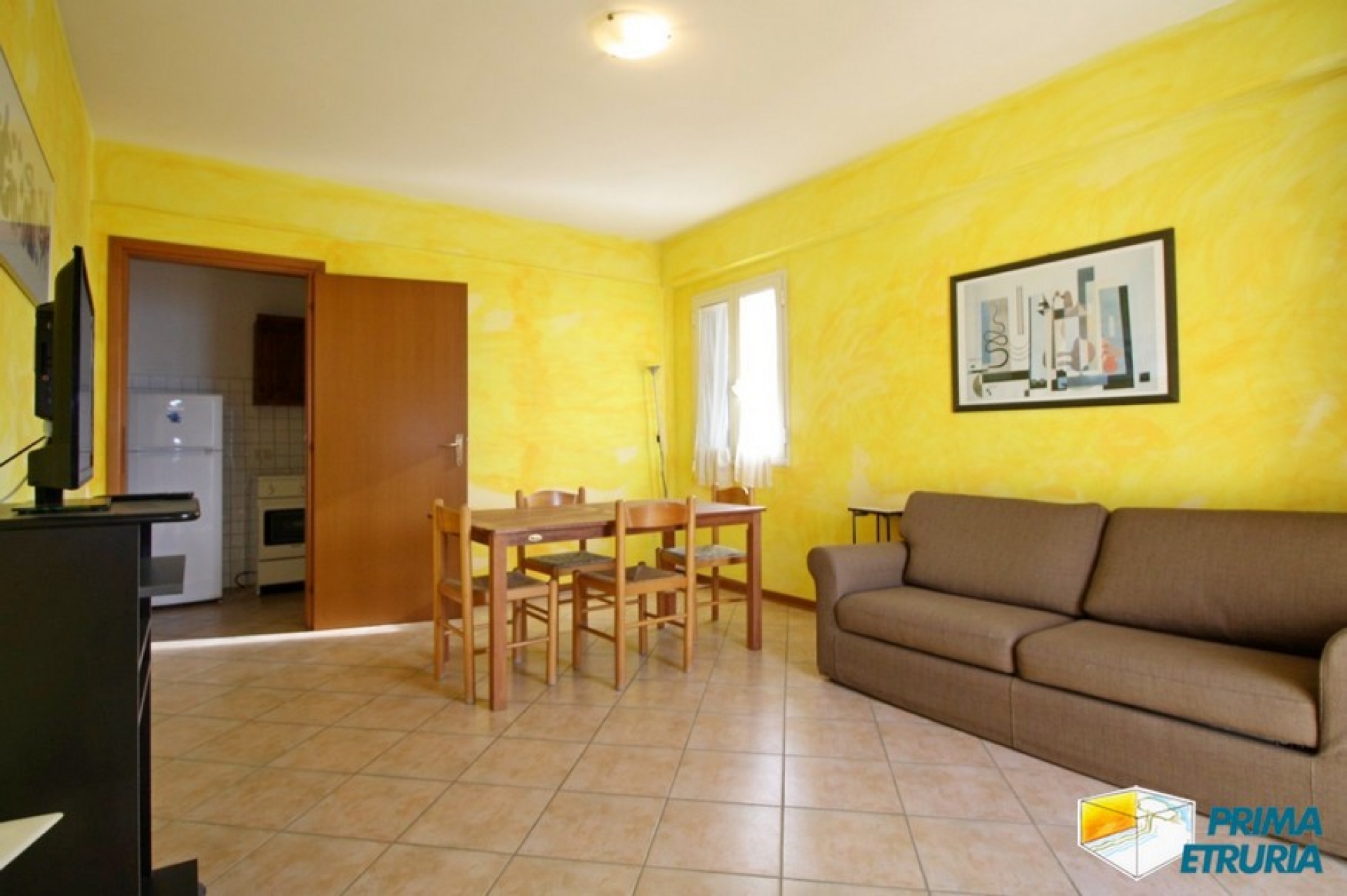 Bilocale fronte mare con terrazza panoramica in zona Centro