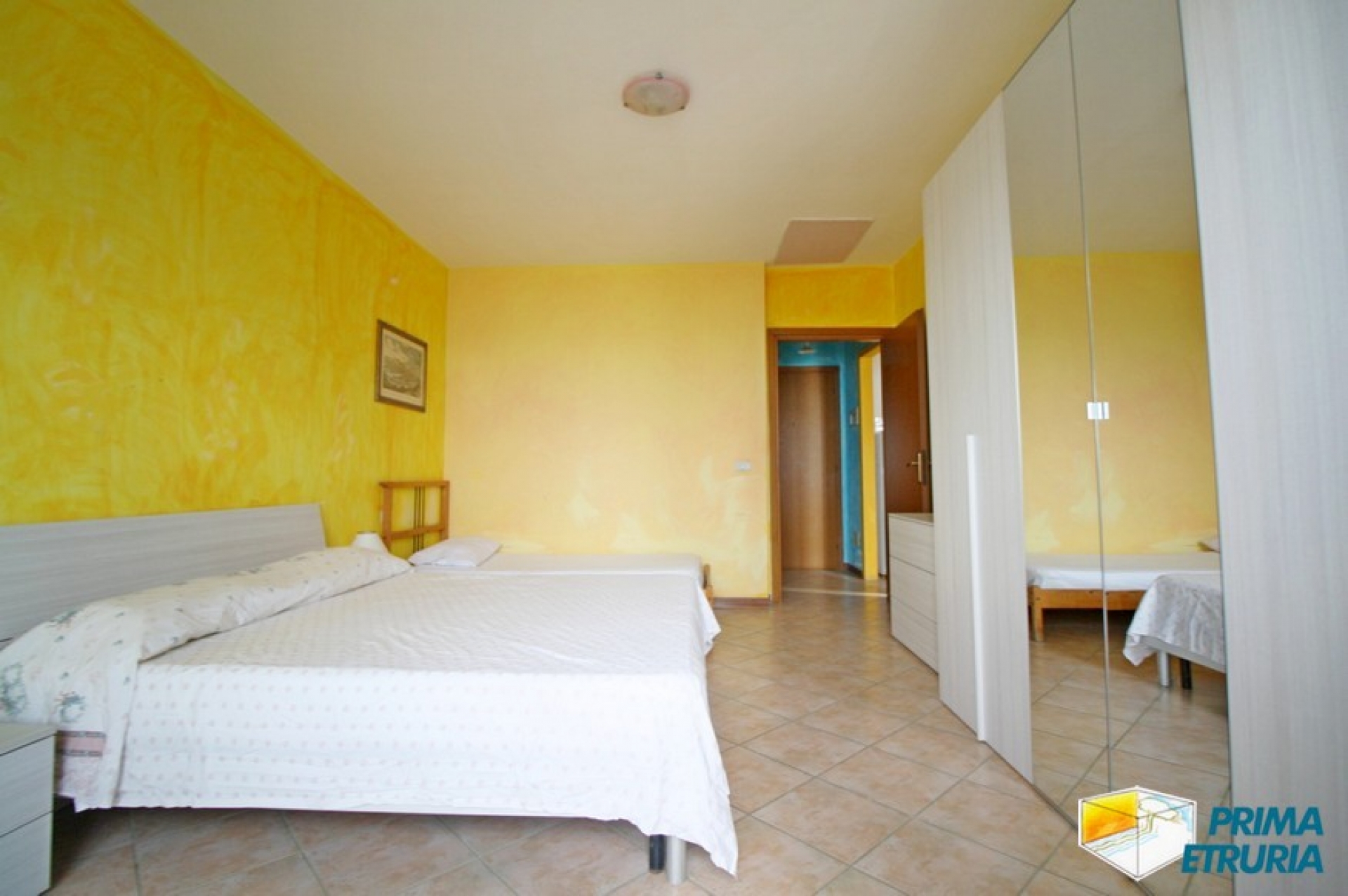 Bilocale fronte mare con terrazza panoramica in zona Centro