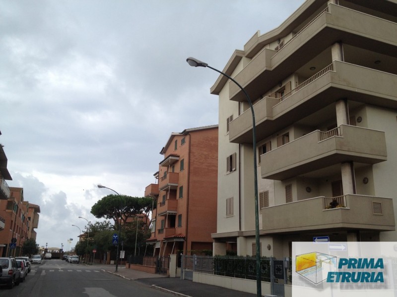 TRILOCALE VIA BARACCA 10 - ZONA CENTRALE -
