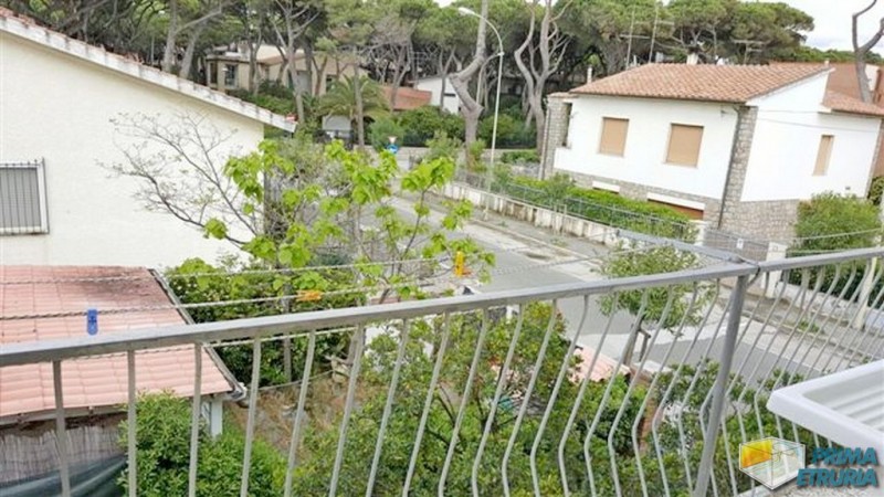 QUATTRO VANI FRONTE MARE - ZONA ROSMARINA -