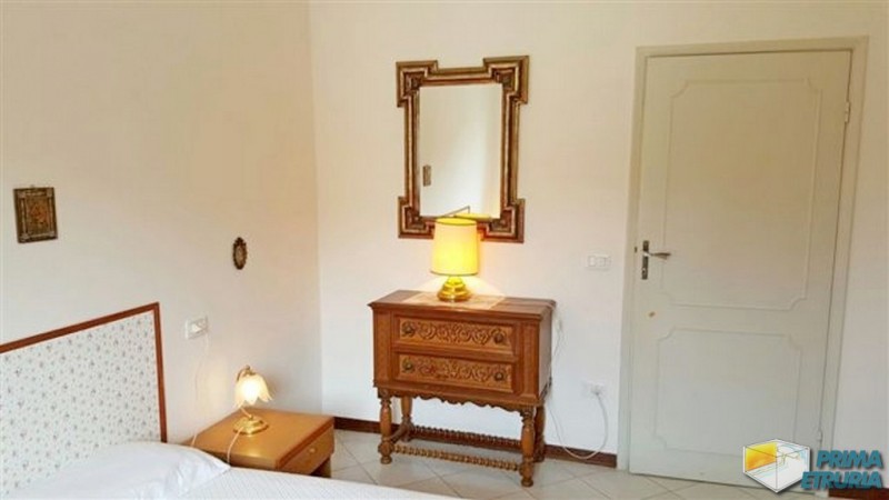 QUATTRO VANI FRONTE MARE - ZONA ROSMARINA -