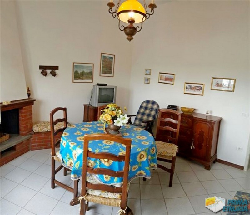 QUATTRO VANI FRONTE MARE - ZONA ROSMARINA -