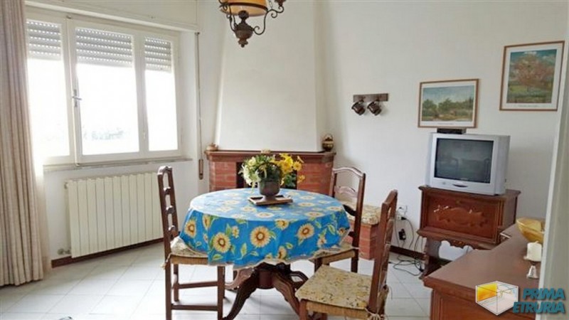 QUATTRO VANI FRONTE MARE - ZONA ROSMARINA -