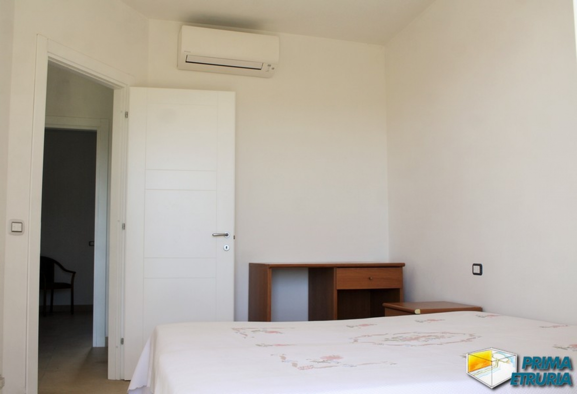 TRILOCALE FRONTE MARE FOUR ROSES - ZONA ROSMARINA -