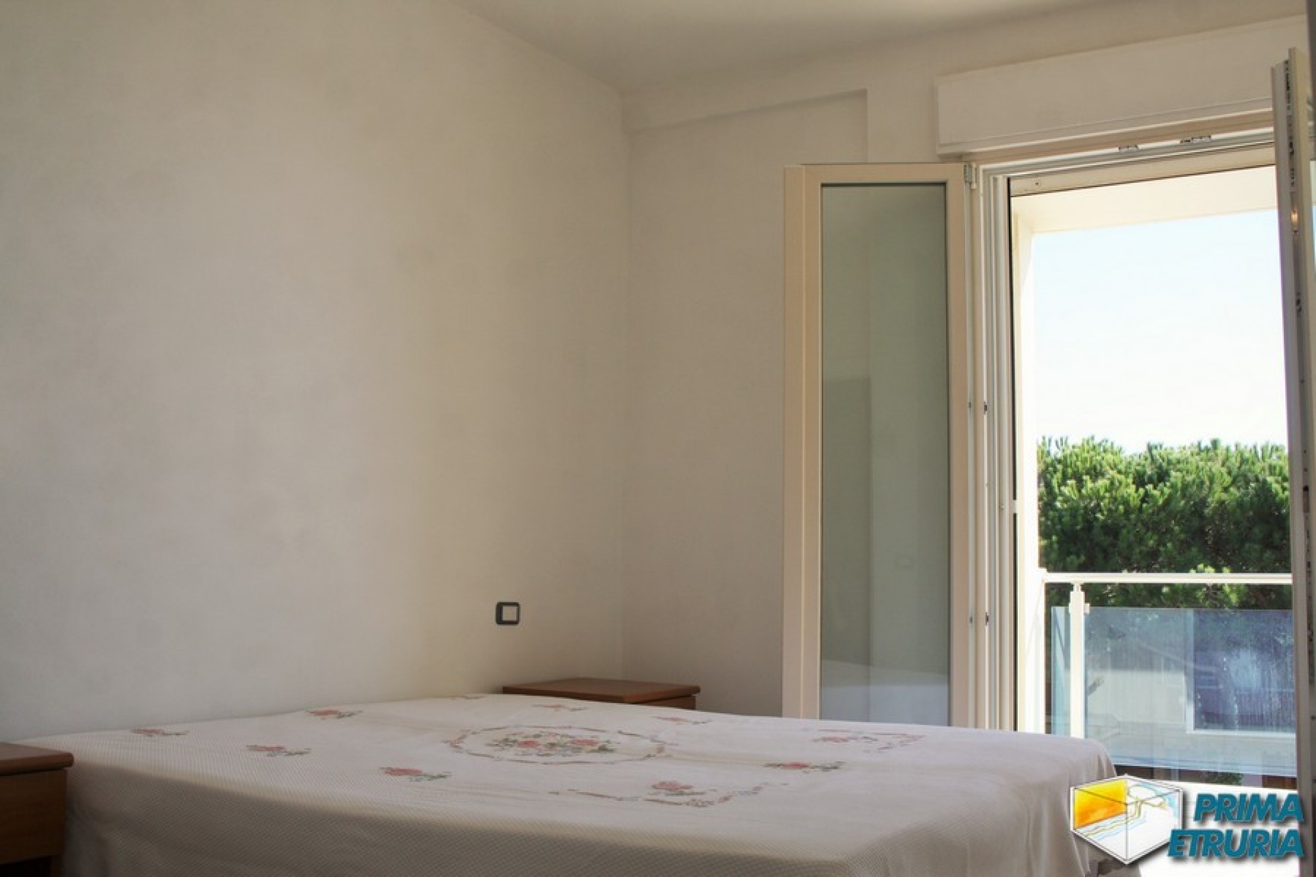 TRILOCALE FRONTE MARE FOUR ROSES - ZONA ROSMARINA -