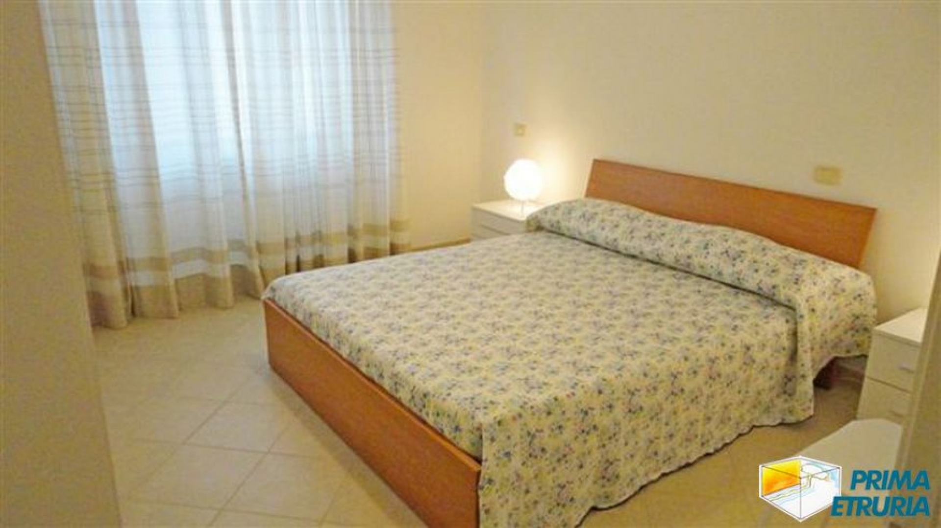 VENDESI TRILOCALE RISTRUTTURATO - ZONA CENTRO -