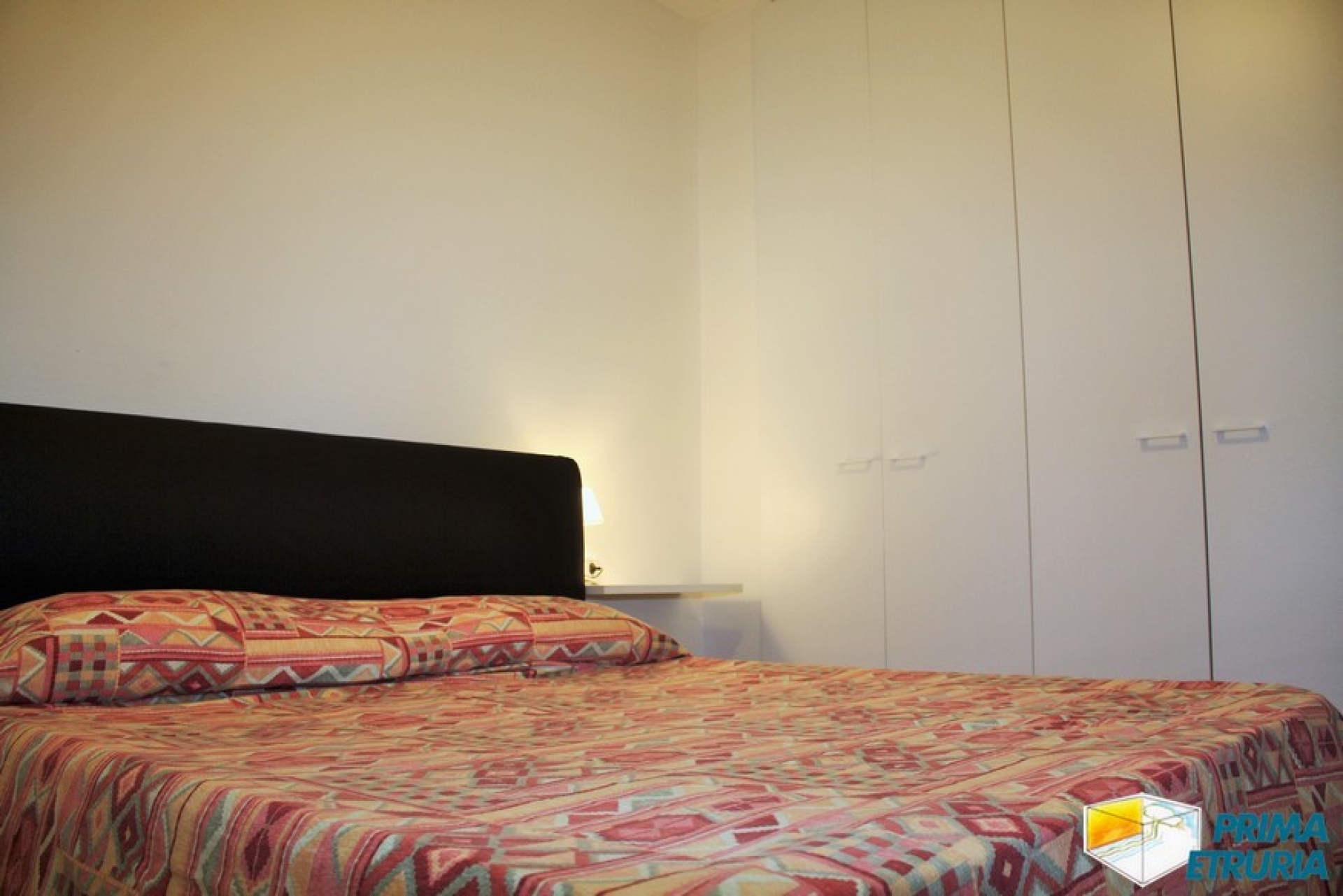 VENDESI BILOCALE VIA CADORNA 1 - ZONA CENTRO -