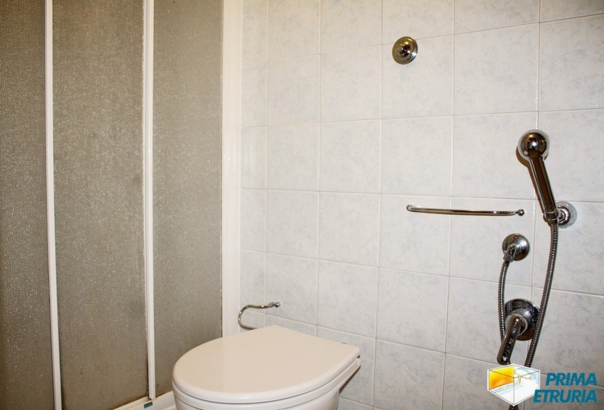VENDESI TRILOCALE CON GIARDINO - ZONA ROSMARINA -