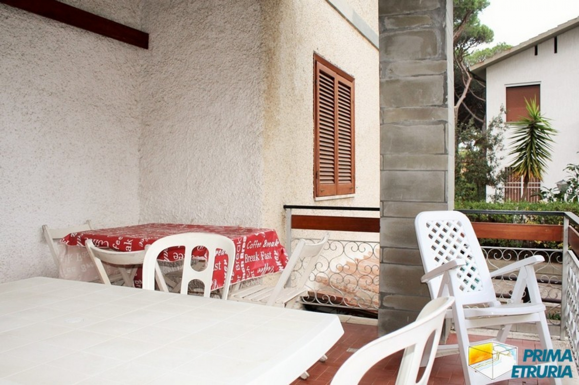 VENDESI TRILOCALE CON GIARDINO - ZONA ROSMARINA -