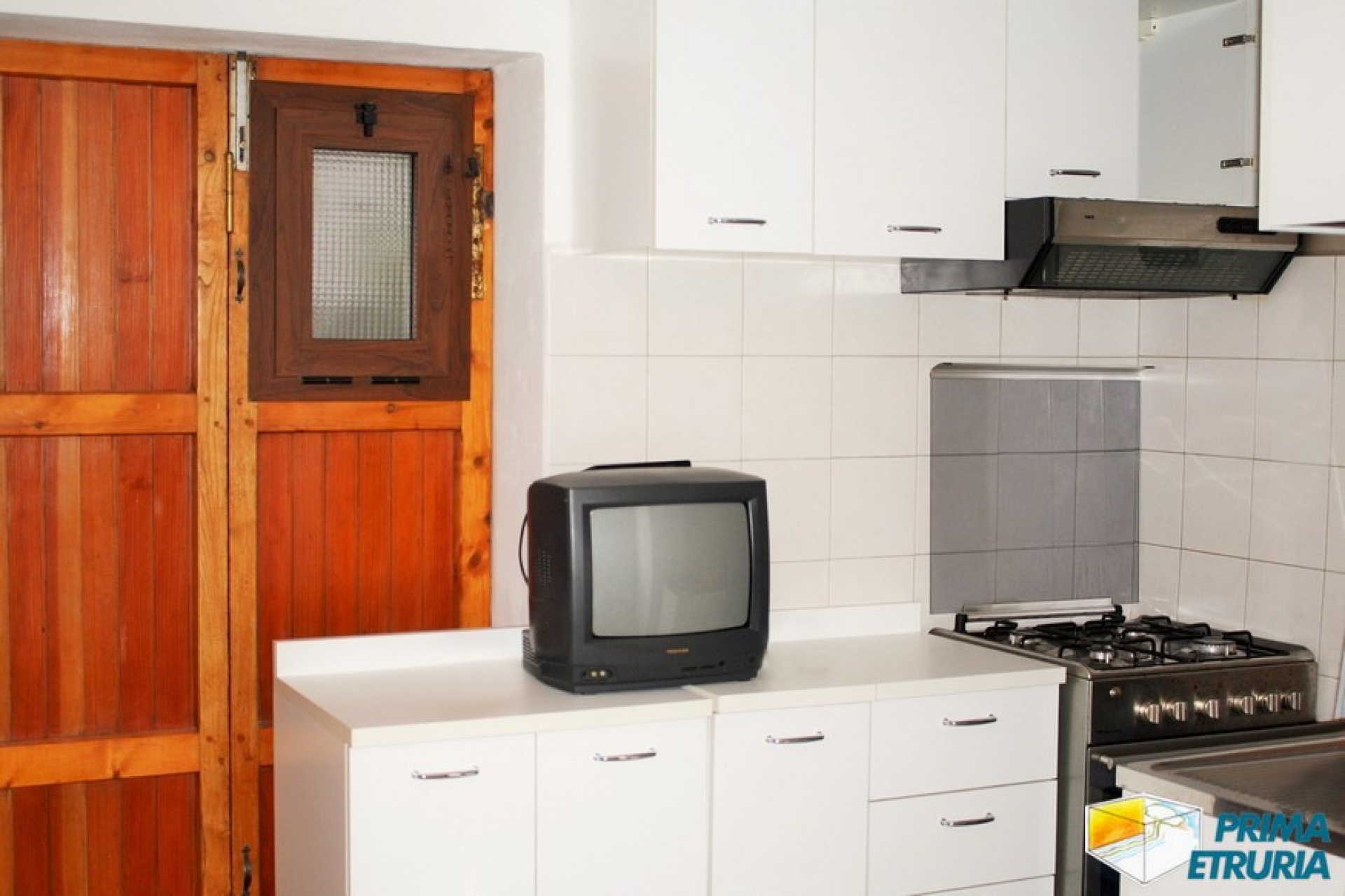 VENDESI TRILOCALE CON GIARDINO - ZONA ROSMARINA -